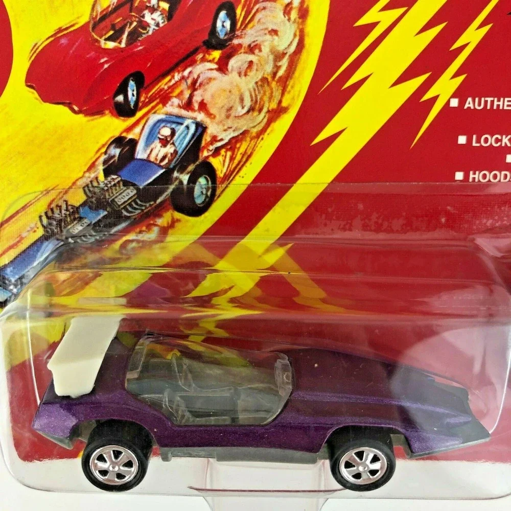 Johnny Lightning our thank cast